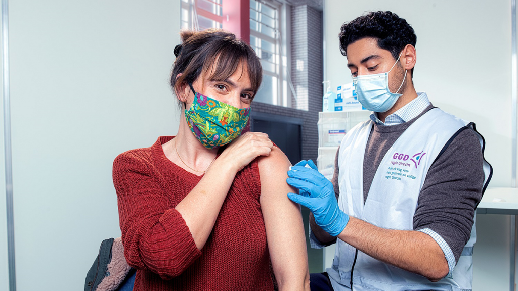 Het Infopunt: ook voor alle vragen over corona en de coronaprik Het Infopunt: ook voor alle vragen over corona en de coronaprik