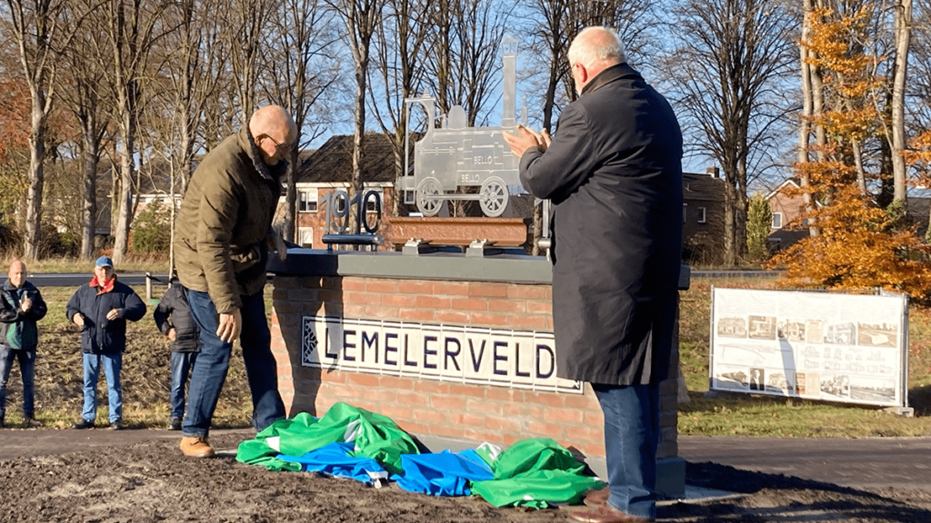 Opening Stationsstraat/Schoolstraat en onthulling kunstwerk Lemelerveld