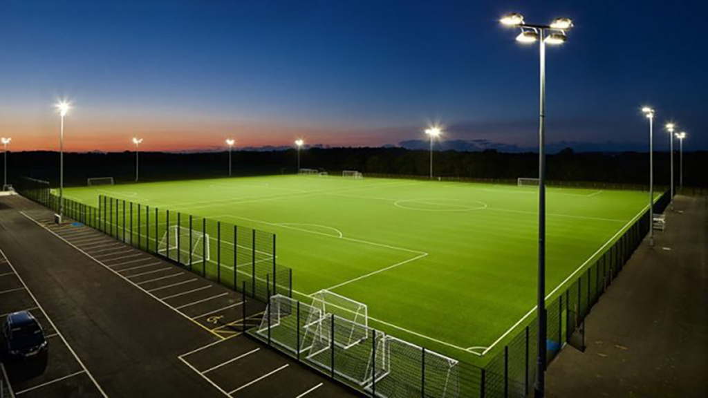 Gemeente faciliteert voetbalverenigingen in overgang naar ledverlichting Gemeente faciliteert voetbalverenigingen in overgang naar ledverlichting