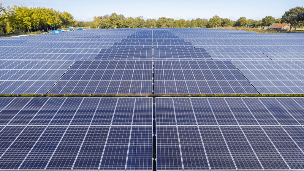 Vergunning zonnepark Hooiweg Dalfsen opnieuw in behandeling