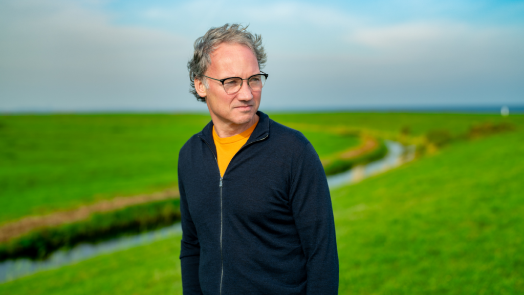 ‘Volksfilosoof’ Bas Haring geeft lezing in de Grote Kerk