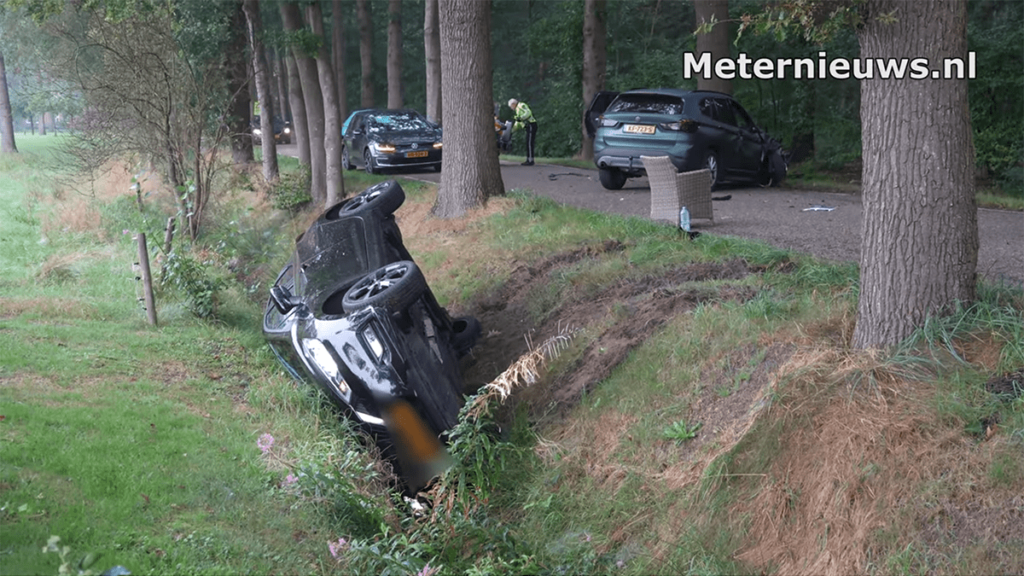 Automobilist gewond na aanrijding in Dalfsen