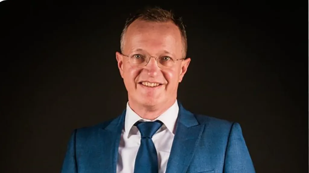 Sijbom keert terug naar roots als nieuwe burgemeester van Dalfsen Sijbom keert terug naar roots als nieuwe burgemeester van Dalfsen