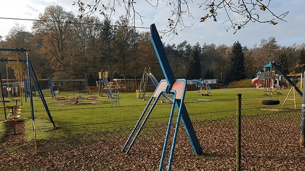 Dalfser Icoon Speeltuin Madrid Staat te Koop Dalfser Icoon Speeltuin Madrid Staat te Koop