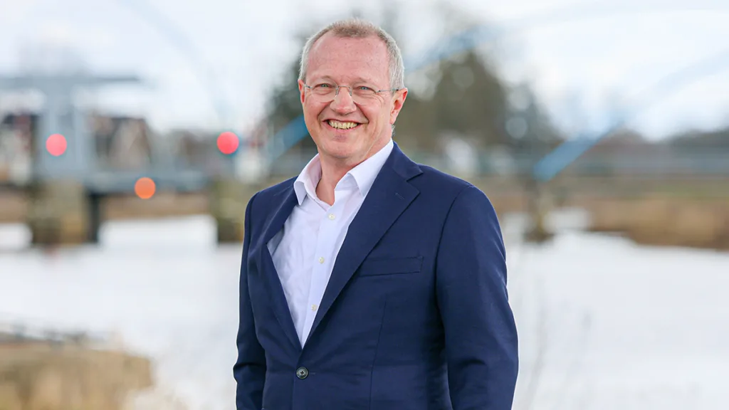 Michael Sijbom officieel geïnstalleerd als burgemeester van Dalfsen