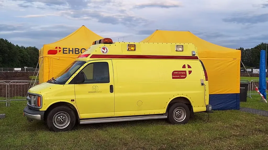 Iconische EHBO-ambulance in Dalfsen zoekt sponsors