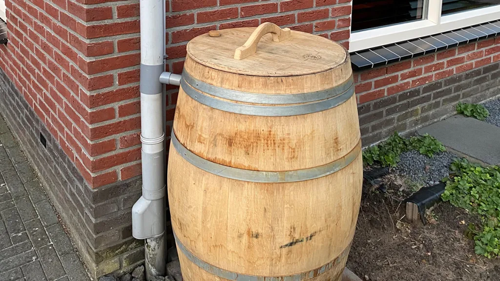 Krijg tot 75 euro terug voor een regenton in Dalfsen Krijg tot 75 euro terug voor een regenton in Dalfsen