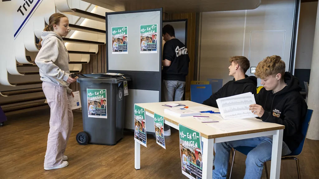 Dalfsen: Gemeentebelangen wint parallelverkiezing jeugd Dalfsen: Gemeentebelangen wint parallelverkiezing jeugd