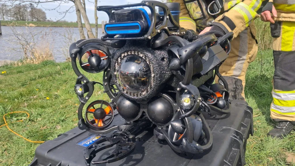 Nieuwe onderwaterdrone voor Brandweer IJsselland Nieuwe onderwaterdrone voor Brandweer IJsselland